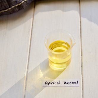 organic apricot kernel oil-47